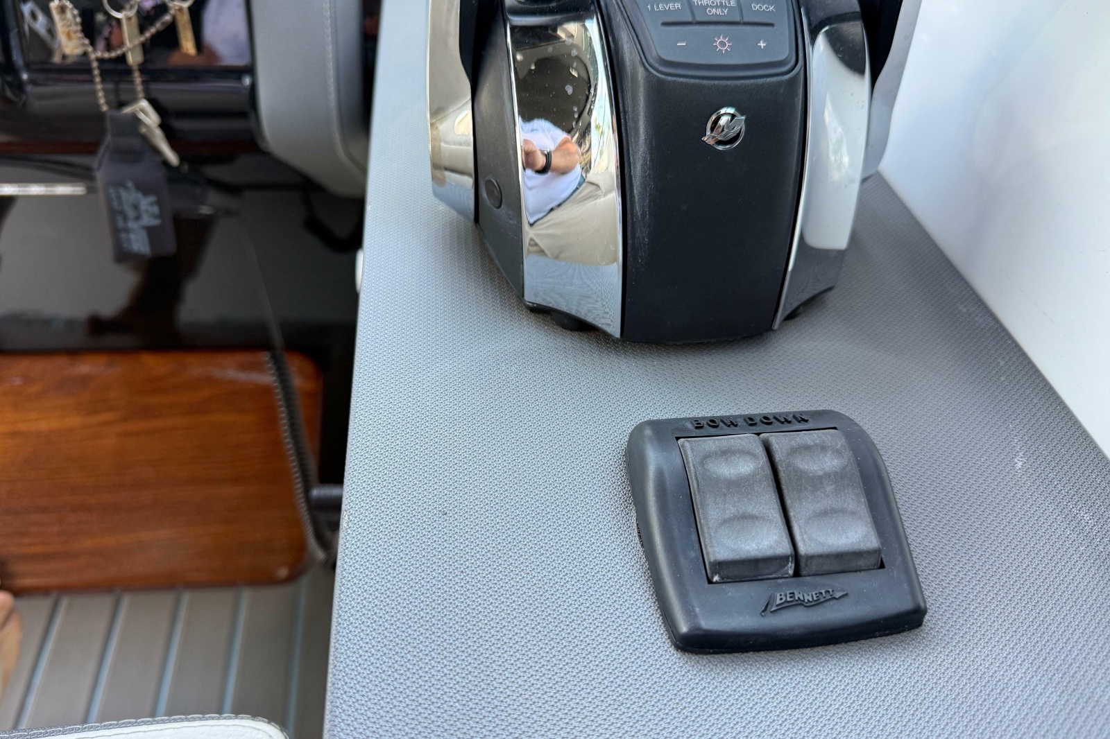 2021 Cruisers Yachts 38 GLS OB