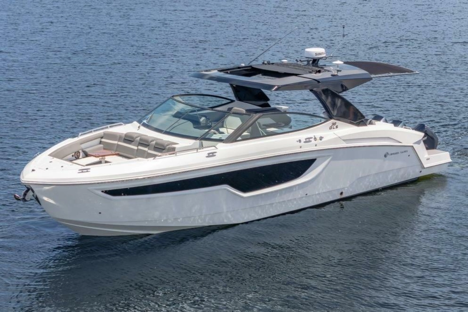 2021 Cruisers Yachts 38 GLS OB