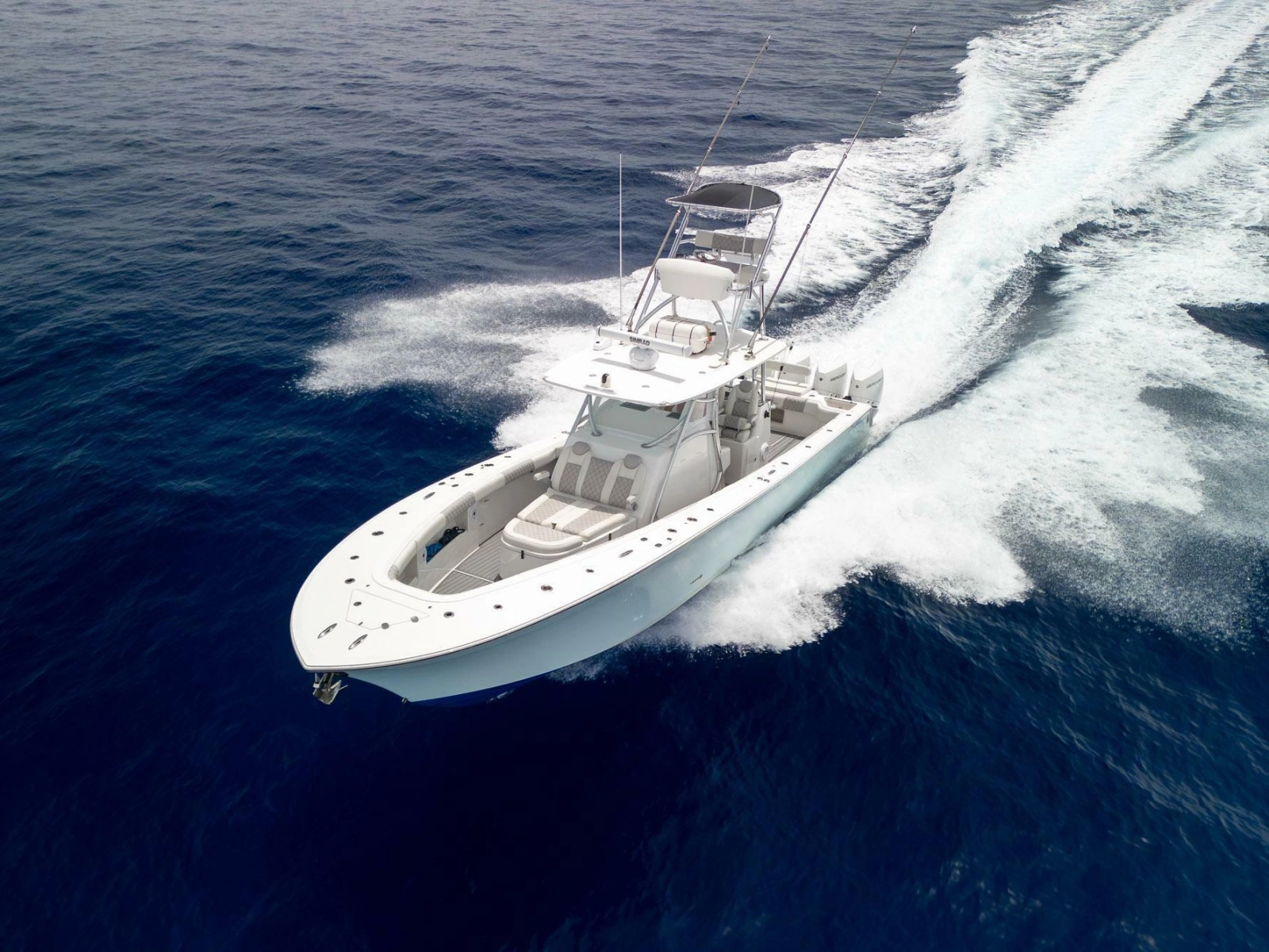 2021 Front Runner 39 Center Console