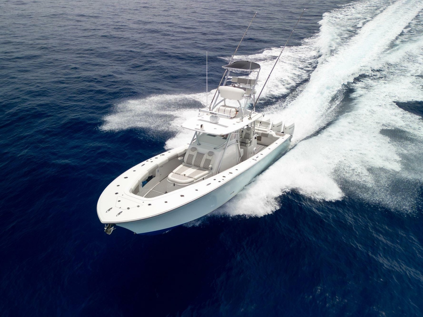 2021 Front Runner 39 Center Console