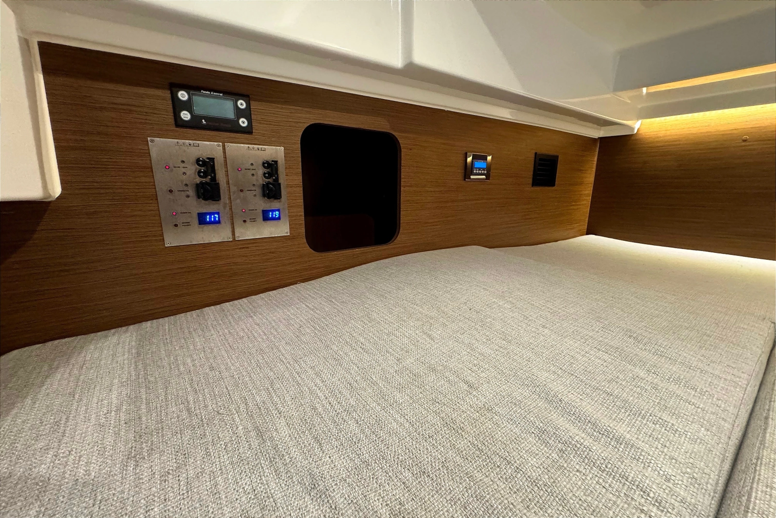 2021 Jeanneau NC Weekender 1095