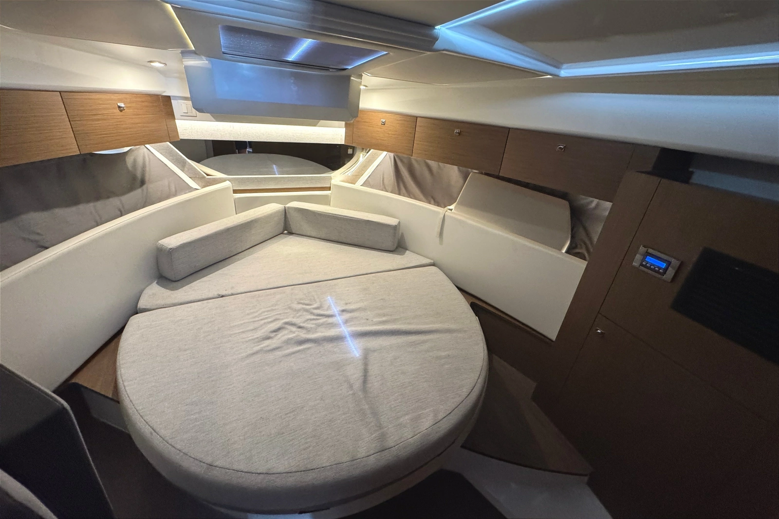 2021 Jeanneau NC Weekender 1095
