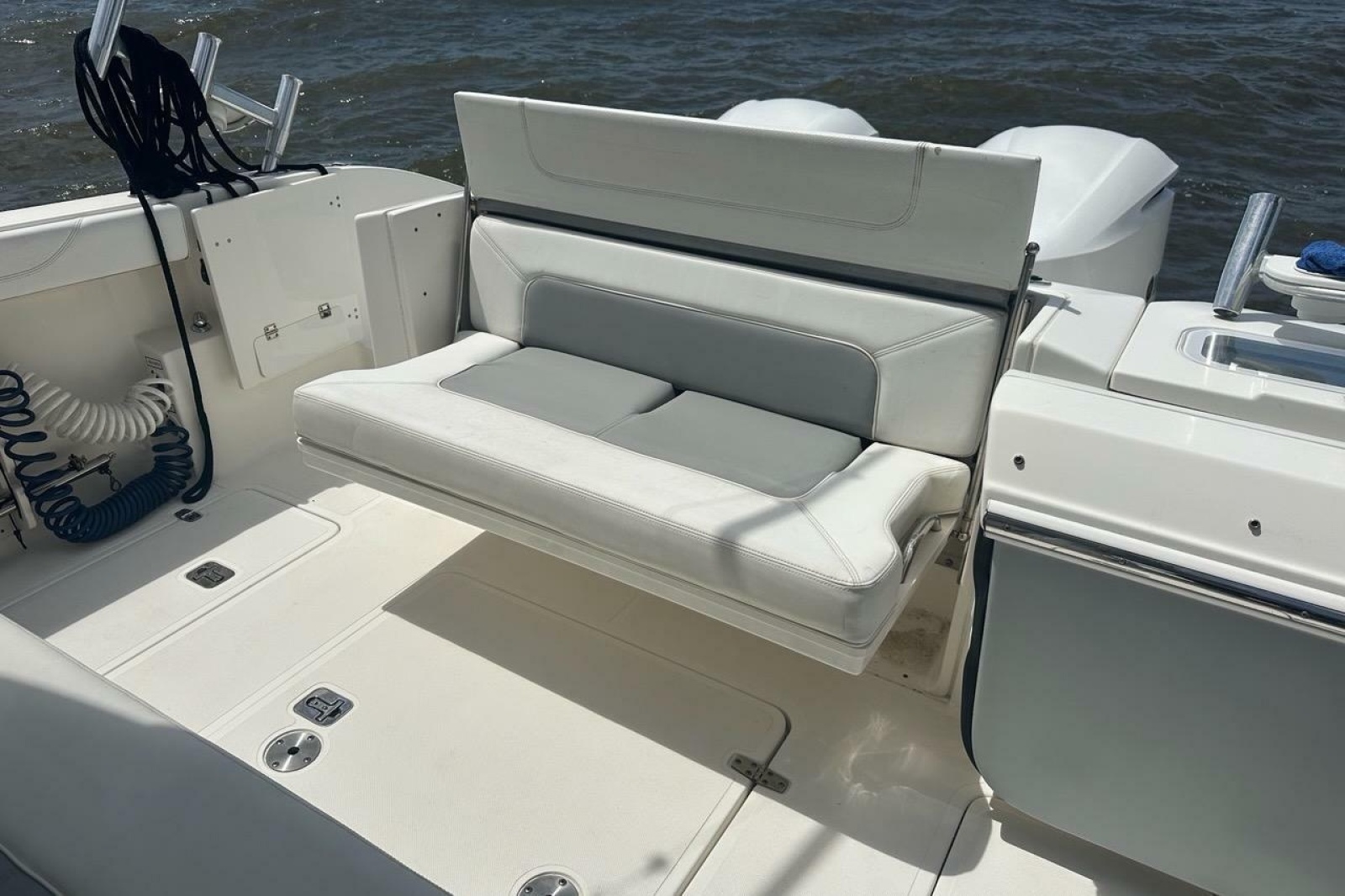 2021 Pursuit S 328 Sport