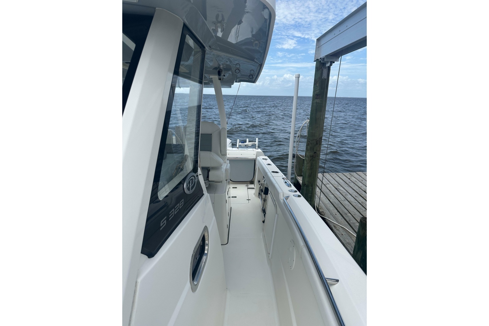 2021 Pursuit S 328 Sport