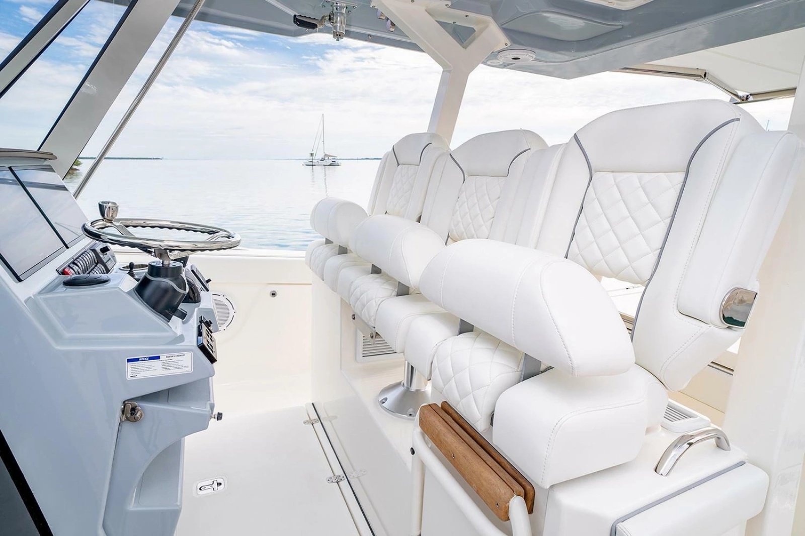 2021 Pursuit S 378 Sport