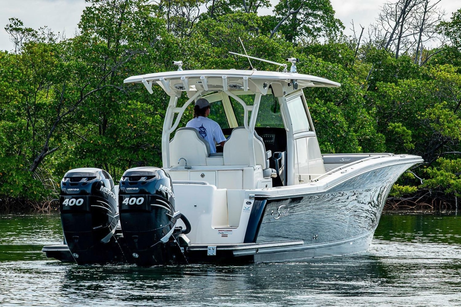 2021 Scout 330 LXF