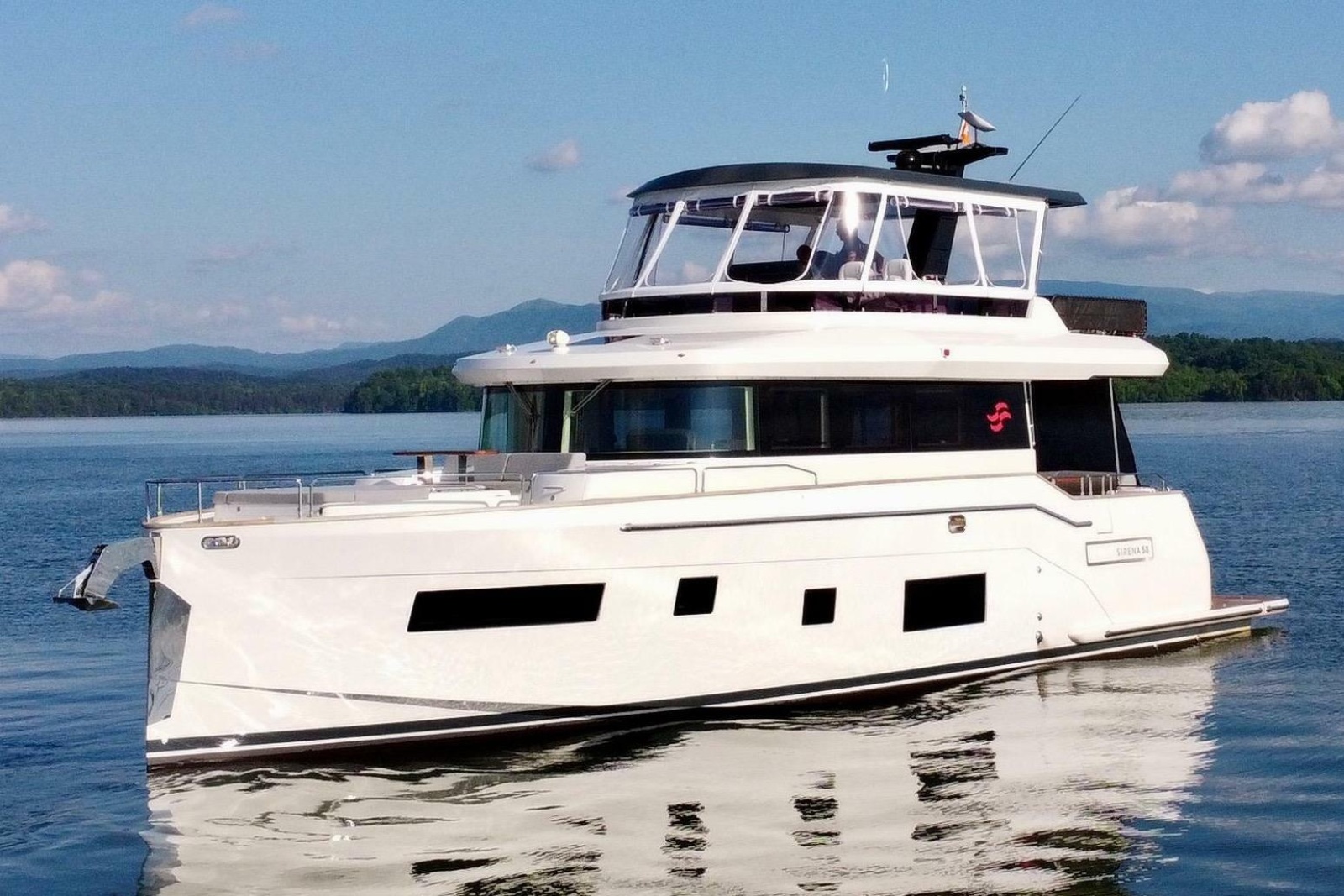 2021 Sirena 58