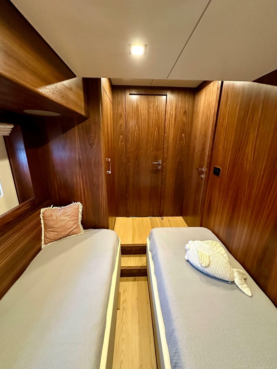 2021 Sirena 58