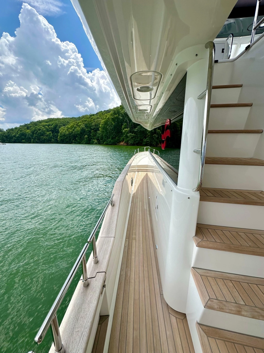 2021 Sirena 58