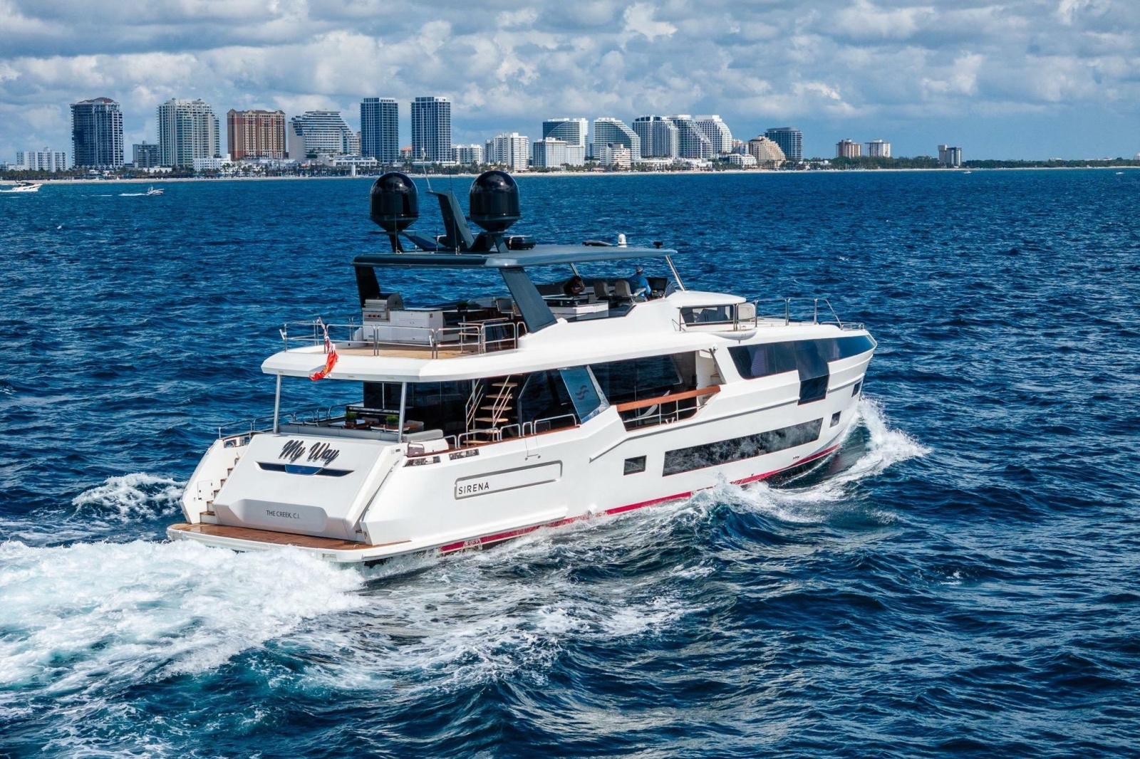 2021 Sirena 88