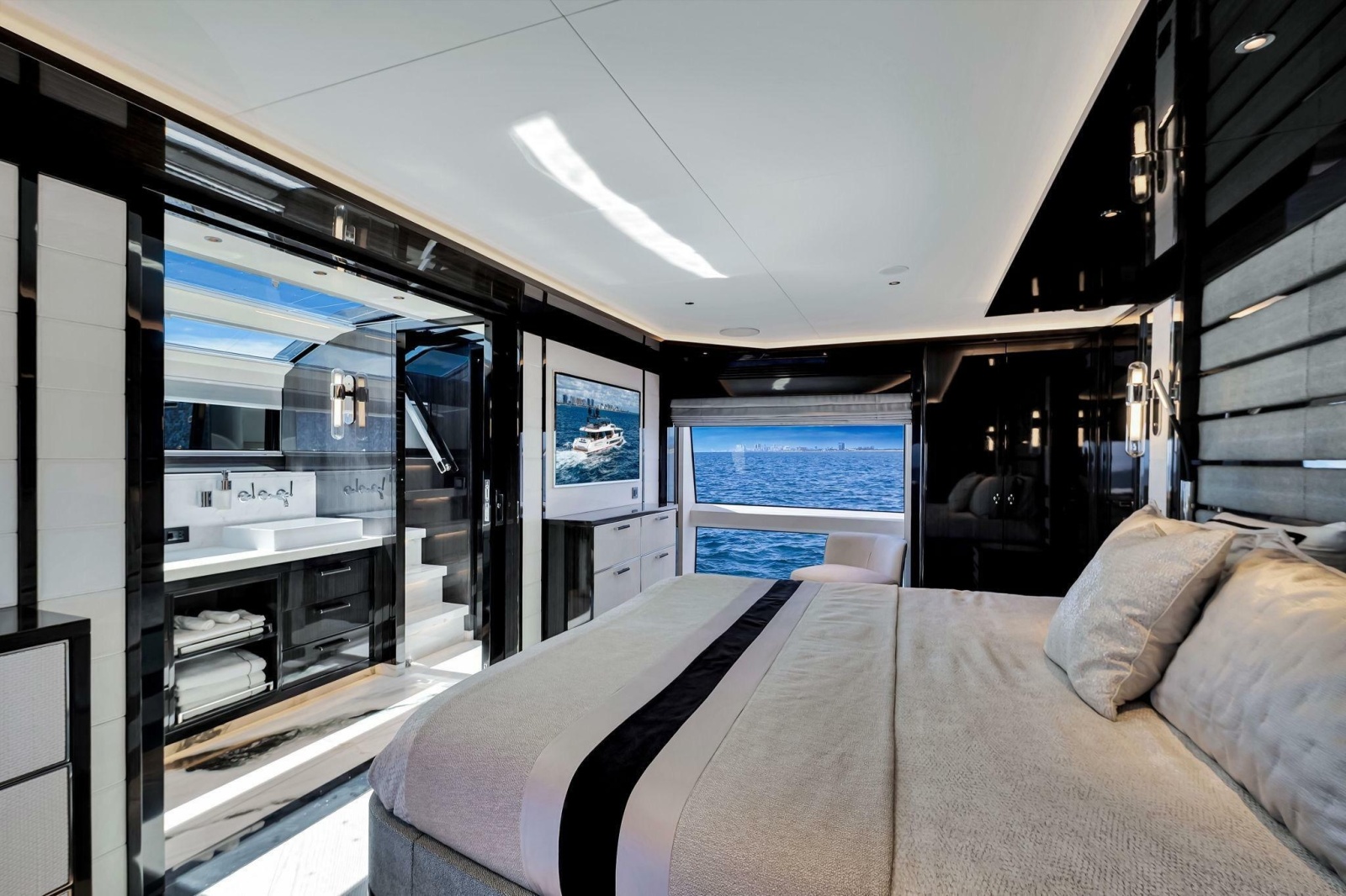 2021 Sirena 88
