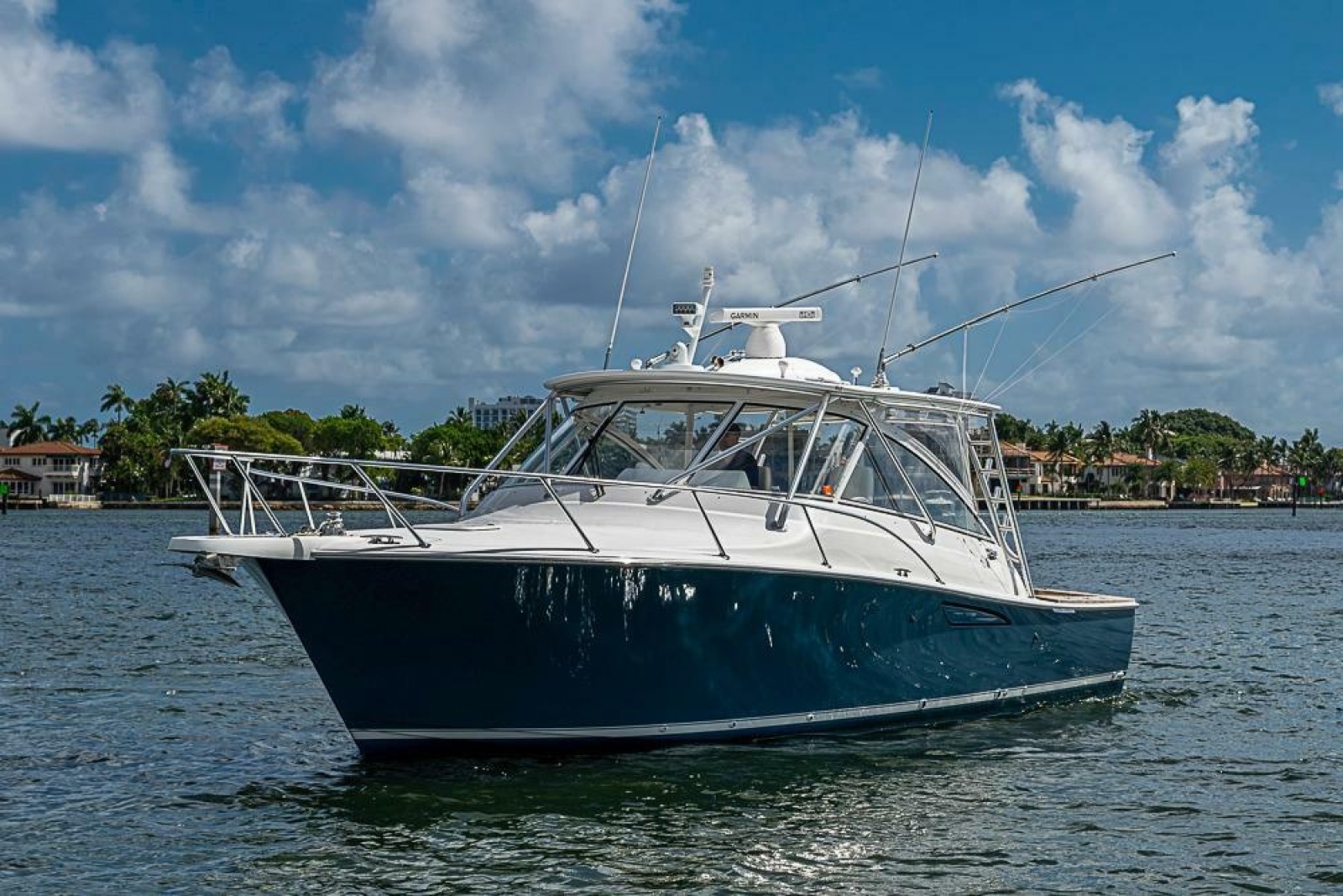 2021 Viking 38 Open