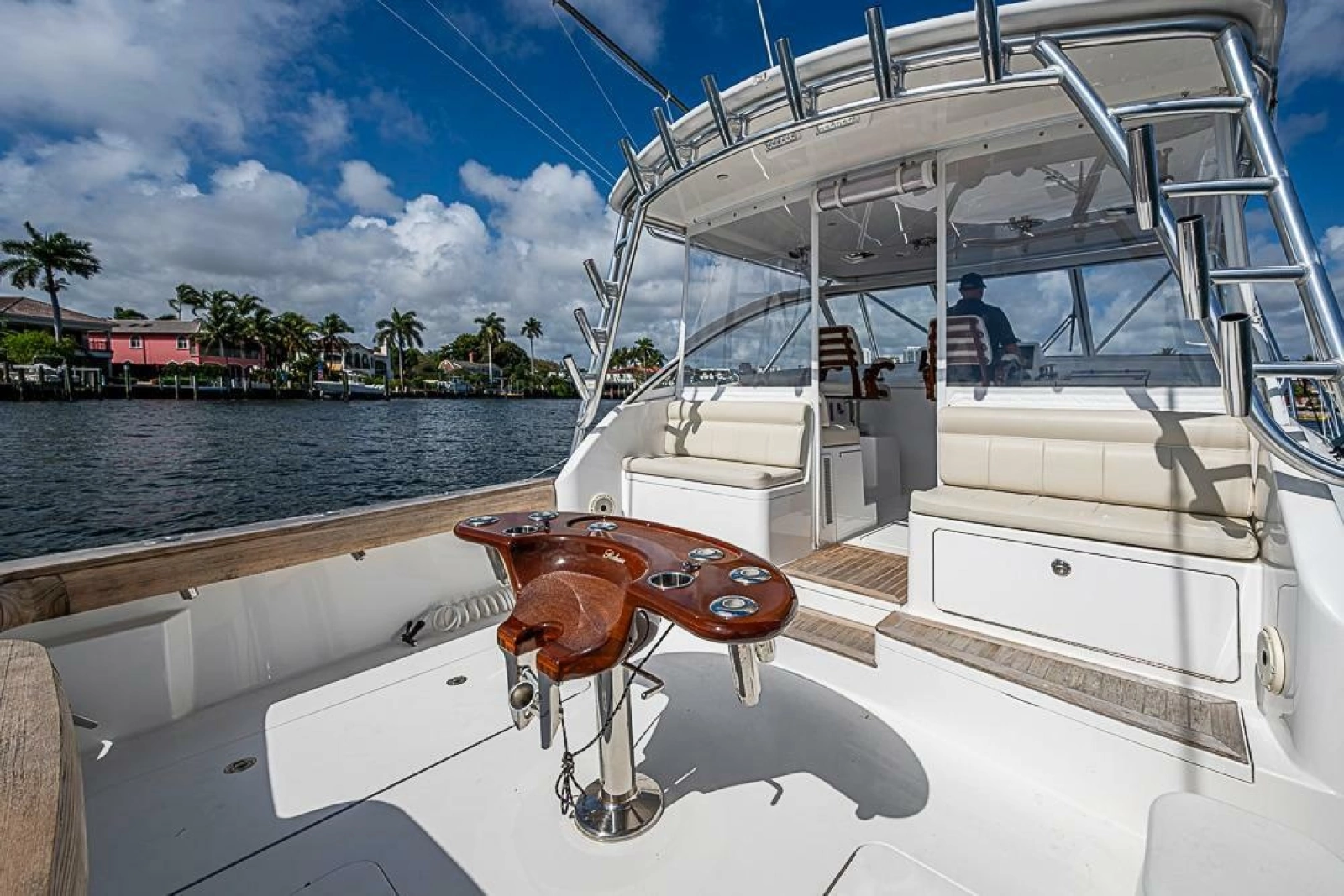2021 Viking 38 Open