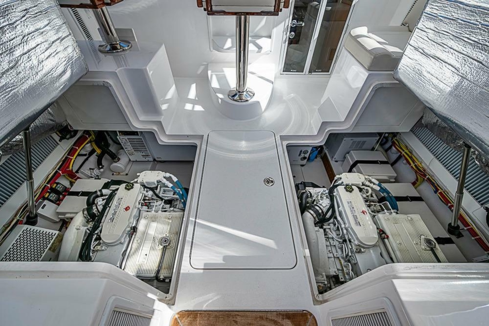 2021 Viking 38 Open
