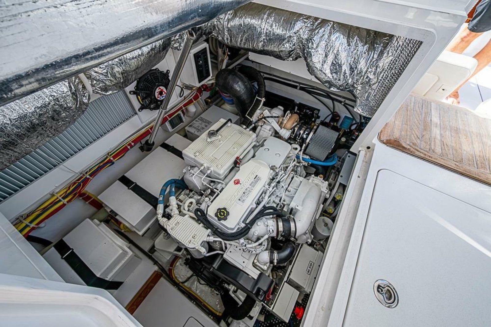 2021 Viking 38 Open