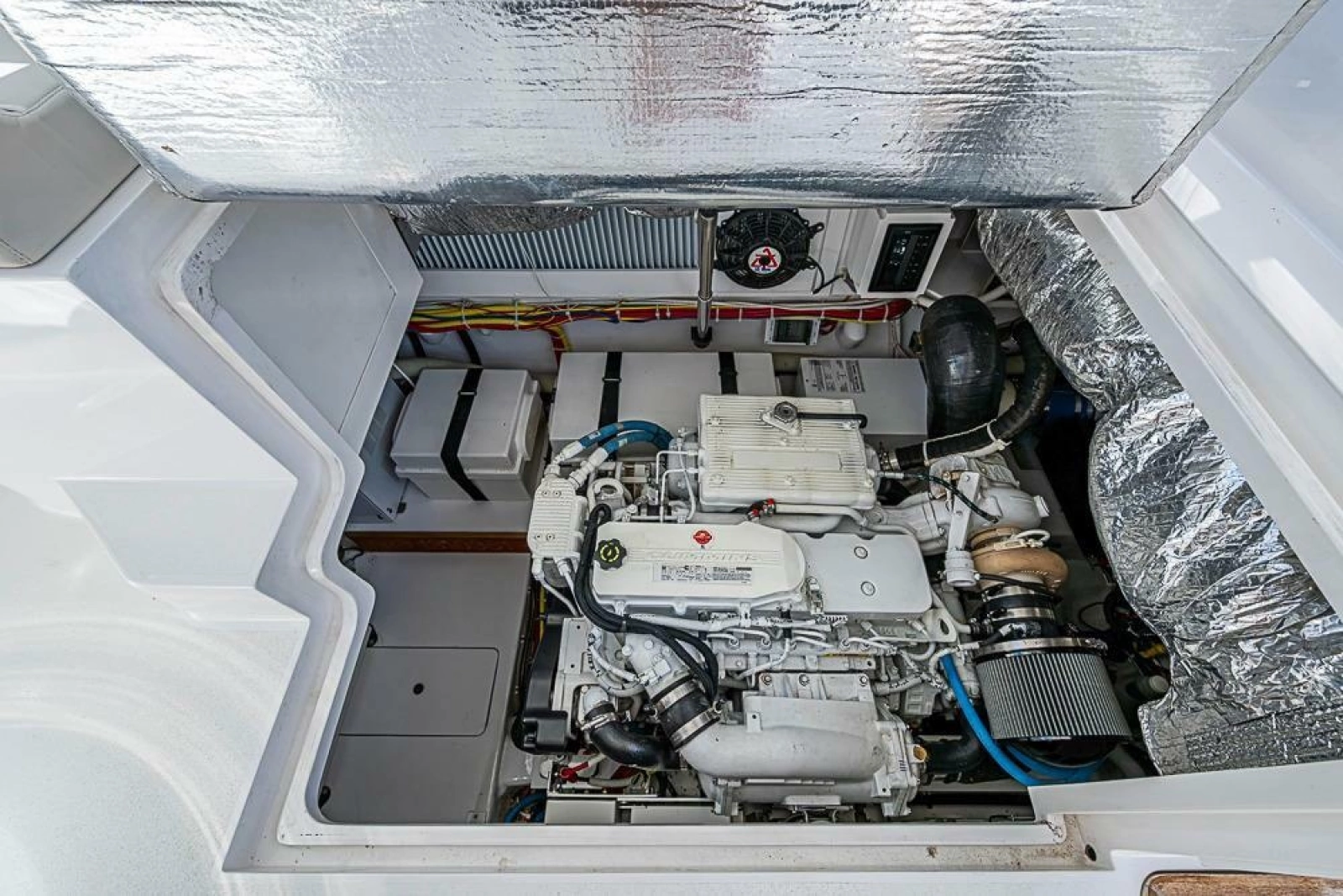 2021 Viking 38 Open