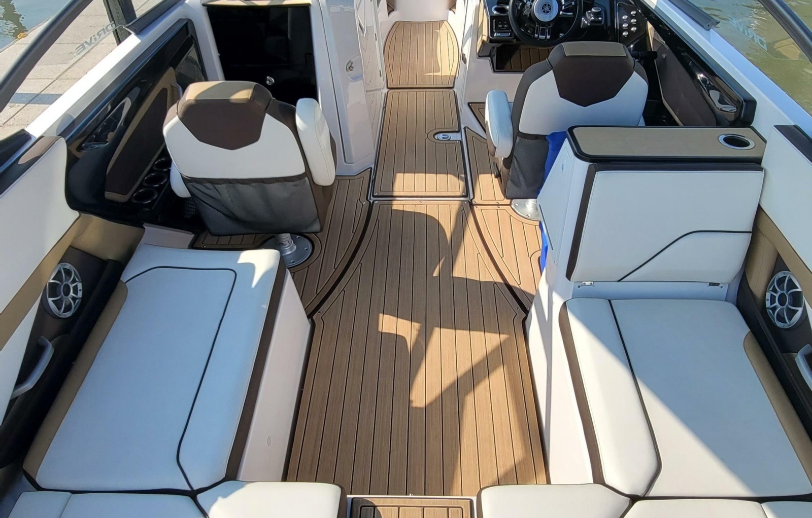 2021 Yamaha Boats 252SD