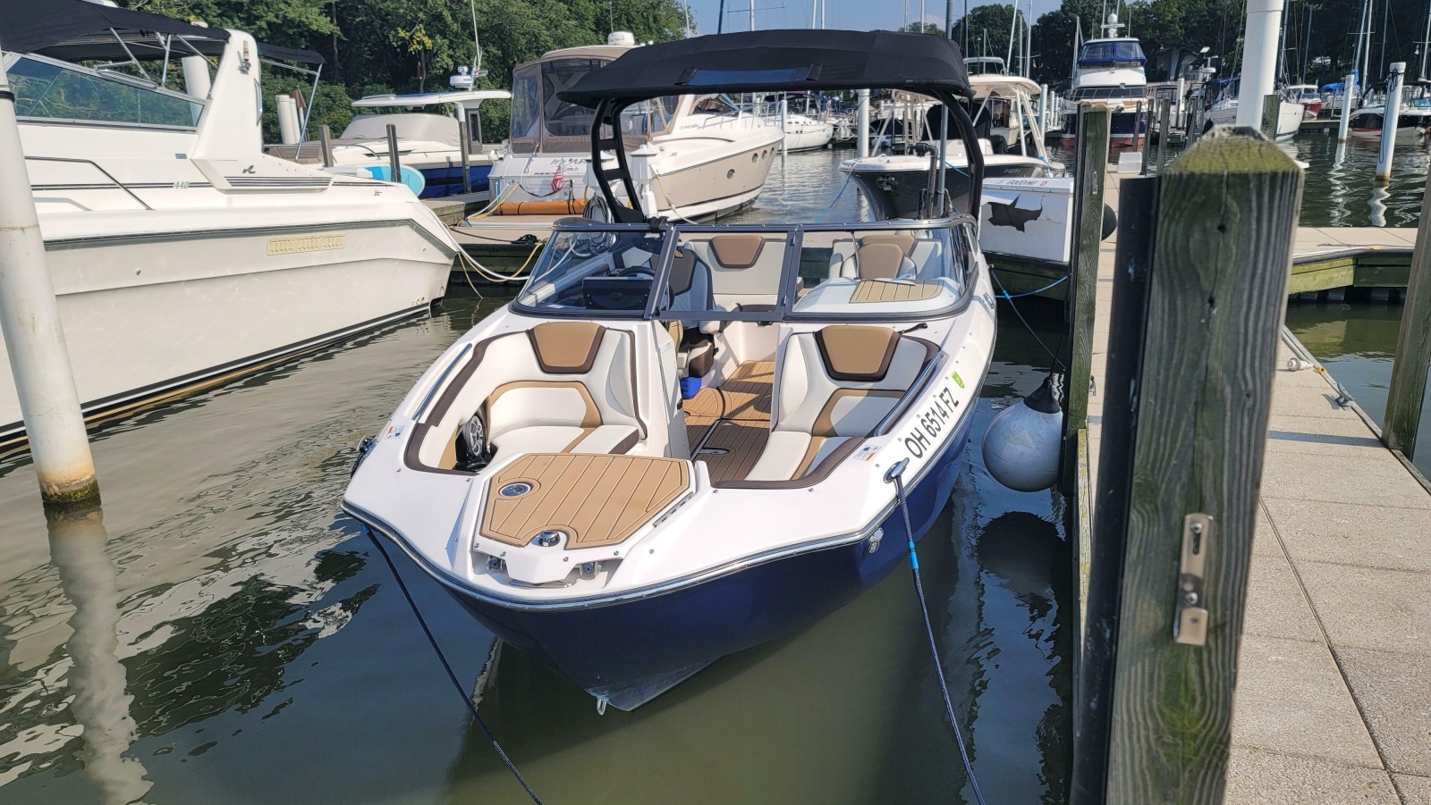 2021 Yamaha Boats 252SD