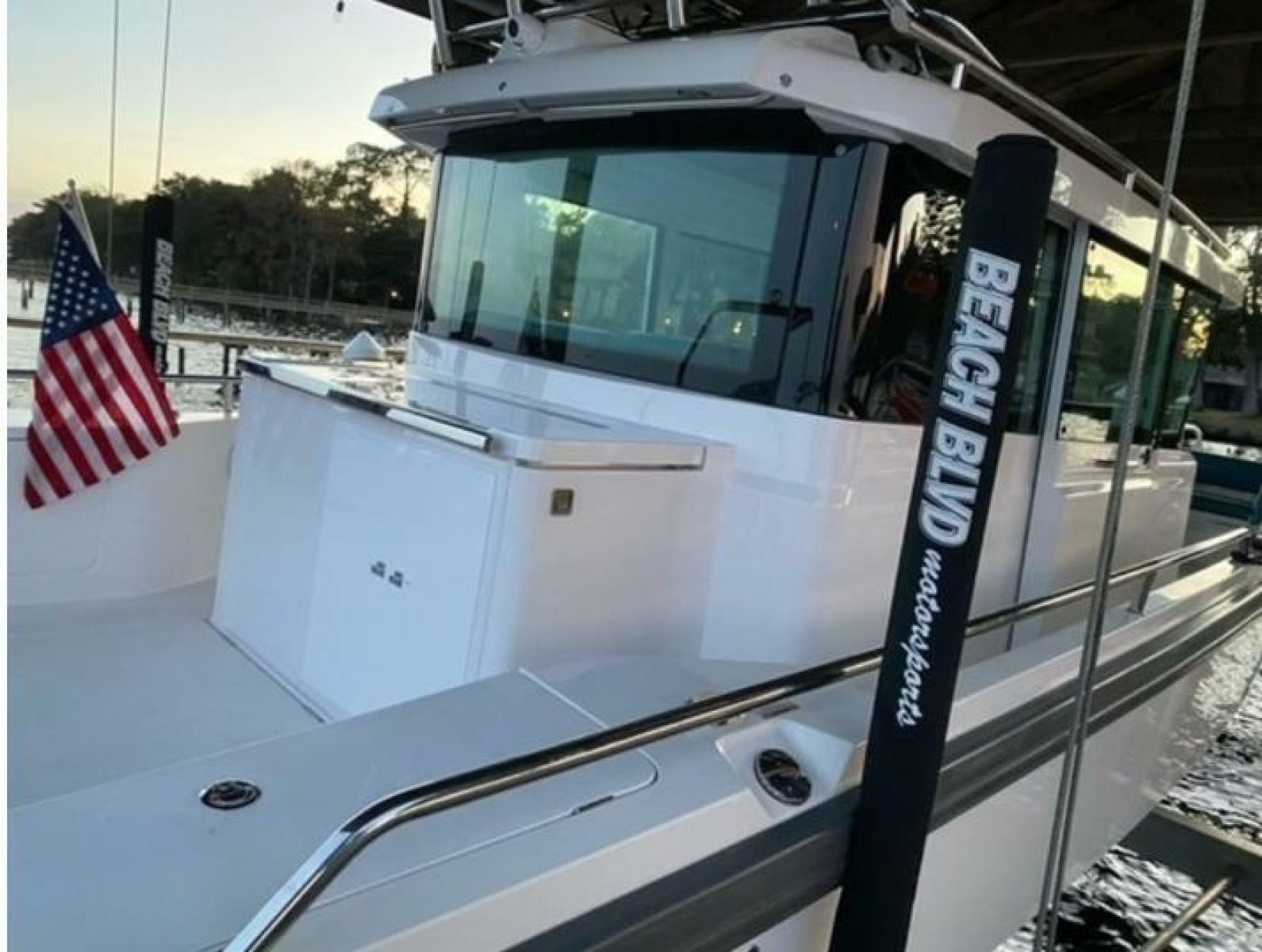 2020 Axopar 28 Cabin