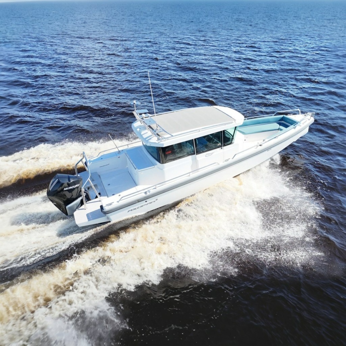 2020 Axopar 28 Cabin