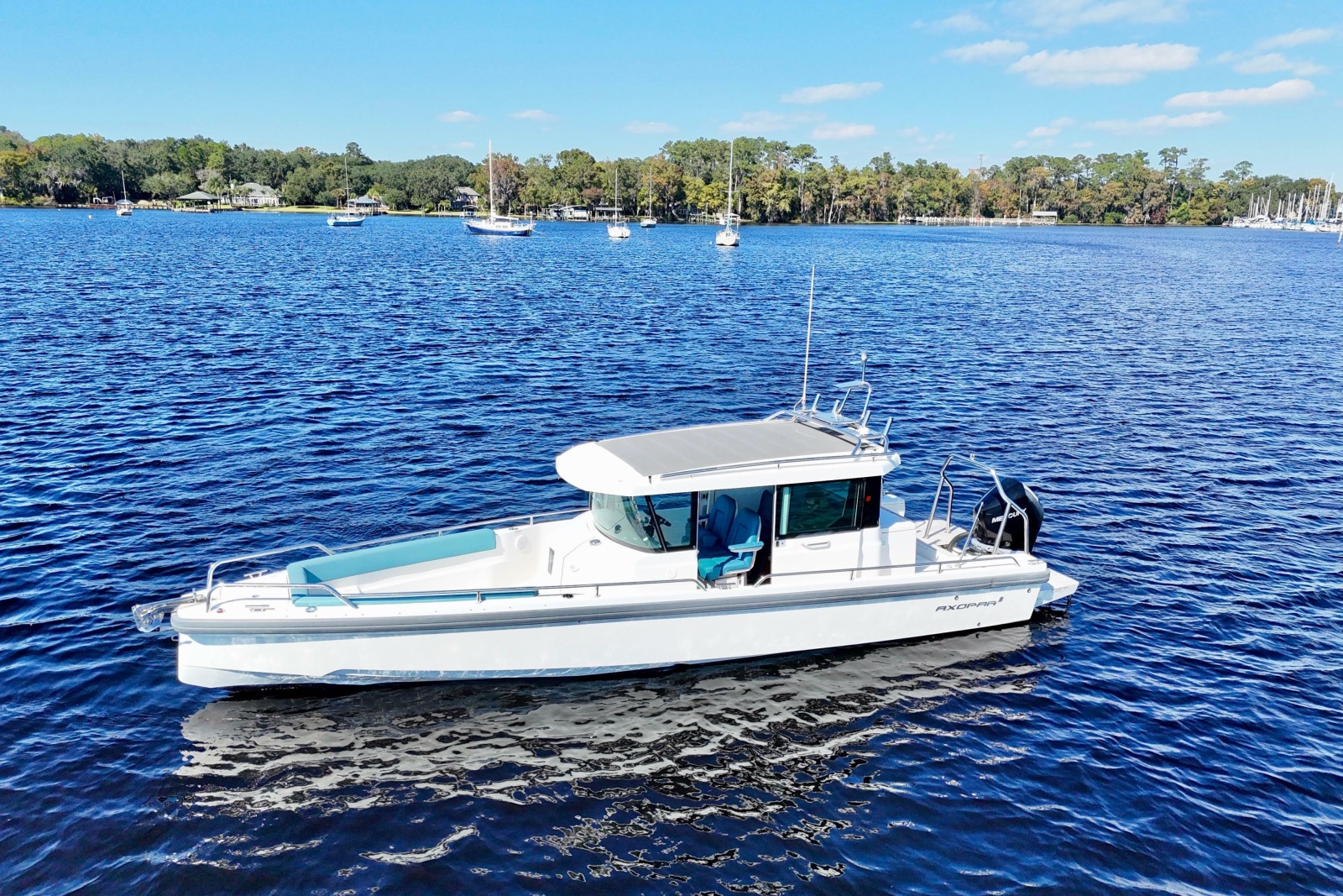 2020 Axopar 28 Cabin