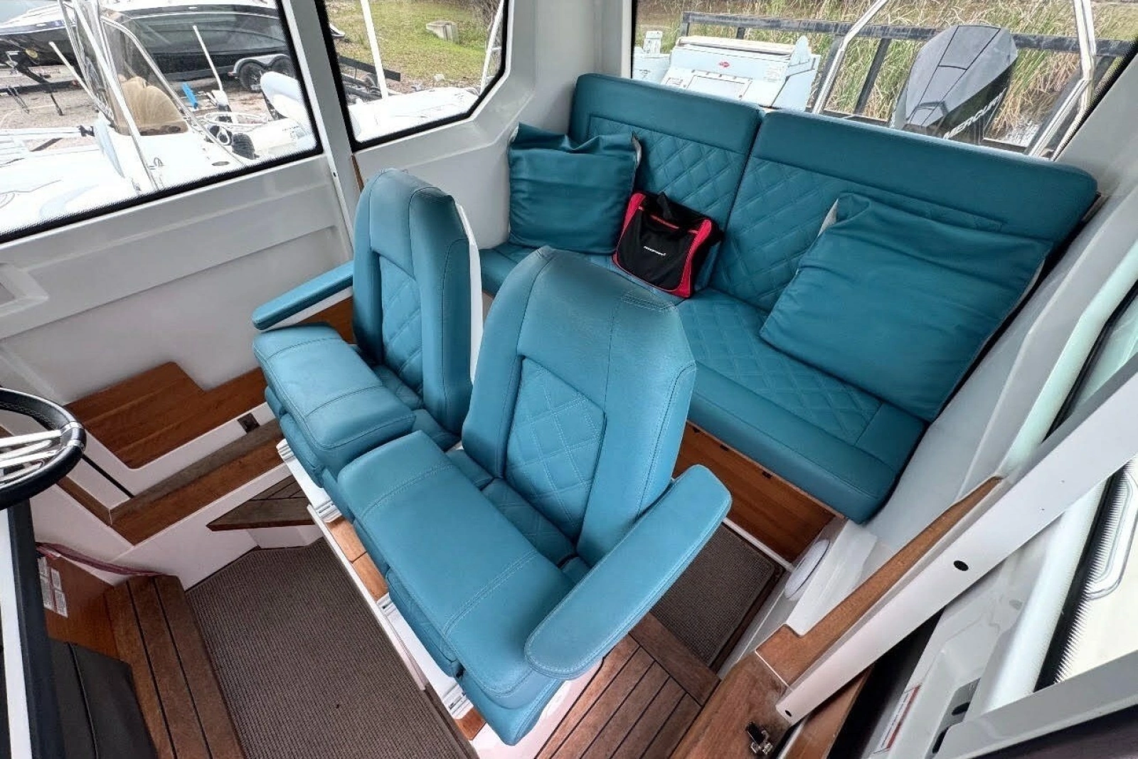 2020 Axopar 28 Cabin