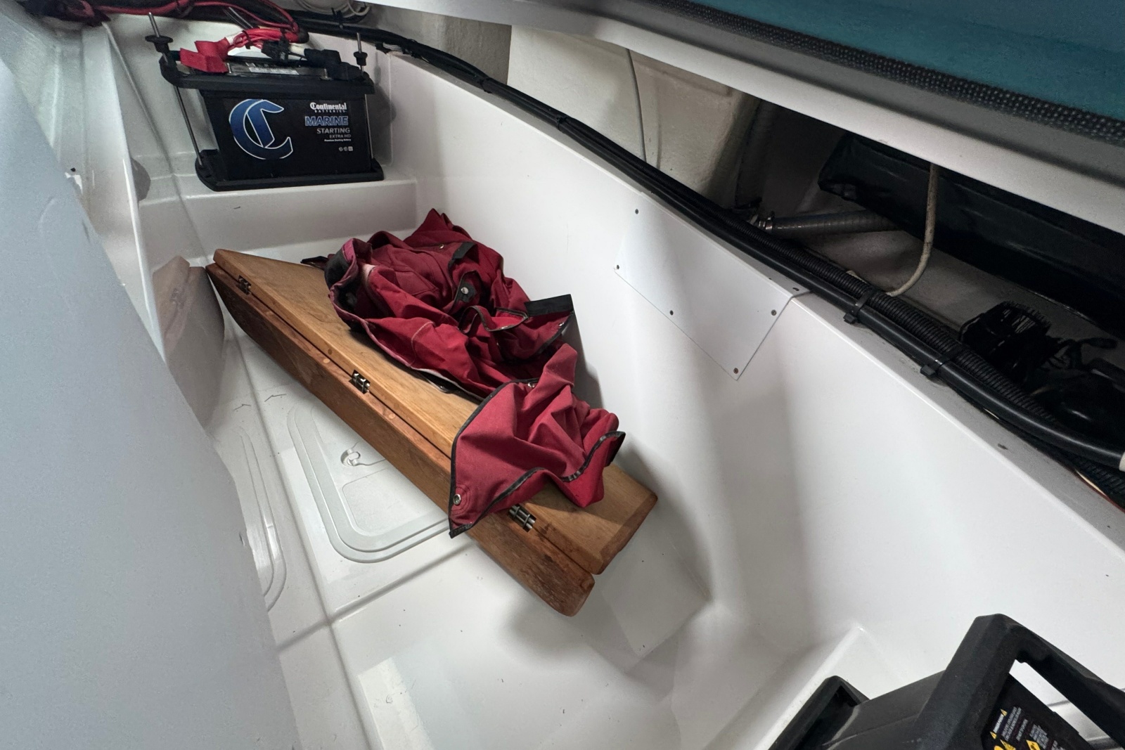 2020 Axopar 28 Cabin