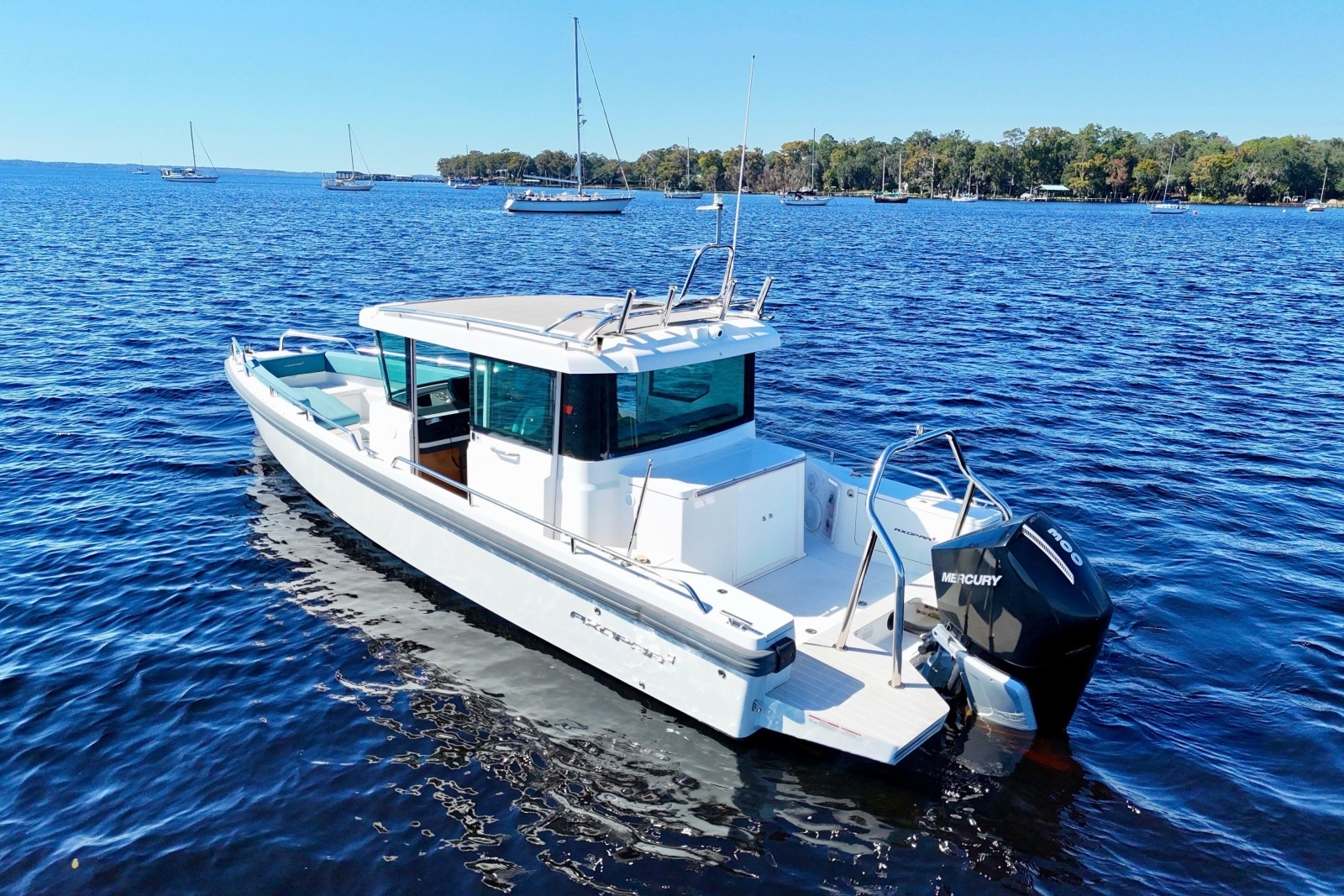 2020 Axopar 28 Cabin
