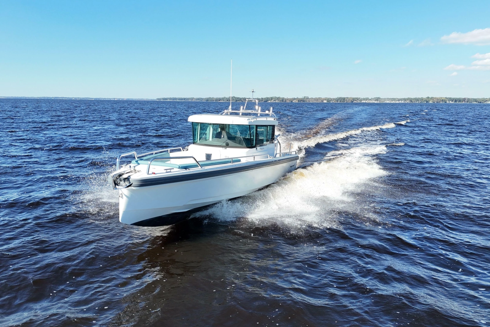 2020 Axopar 28 Cabin