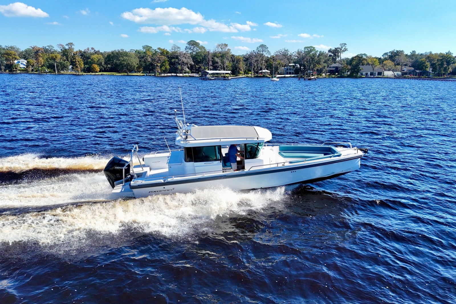 2020 Axopar 28 Cabin