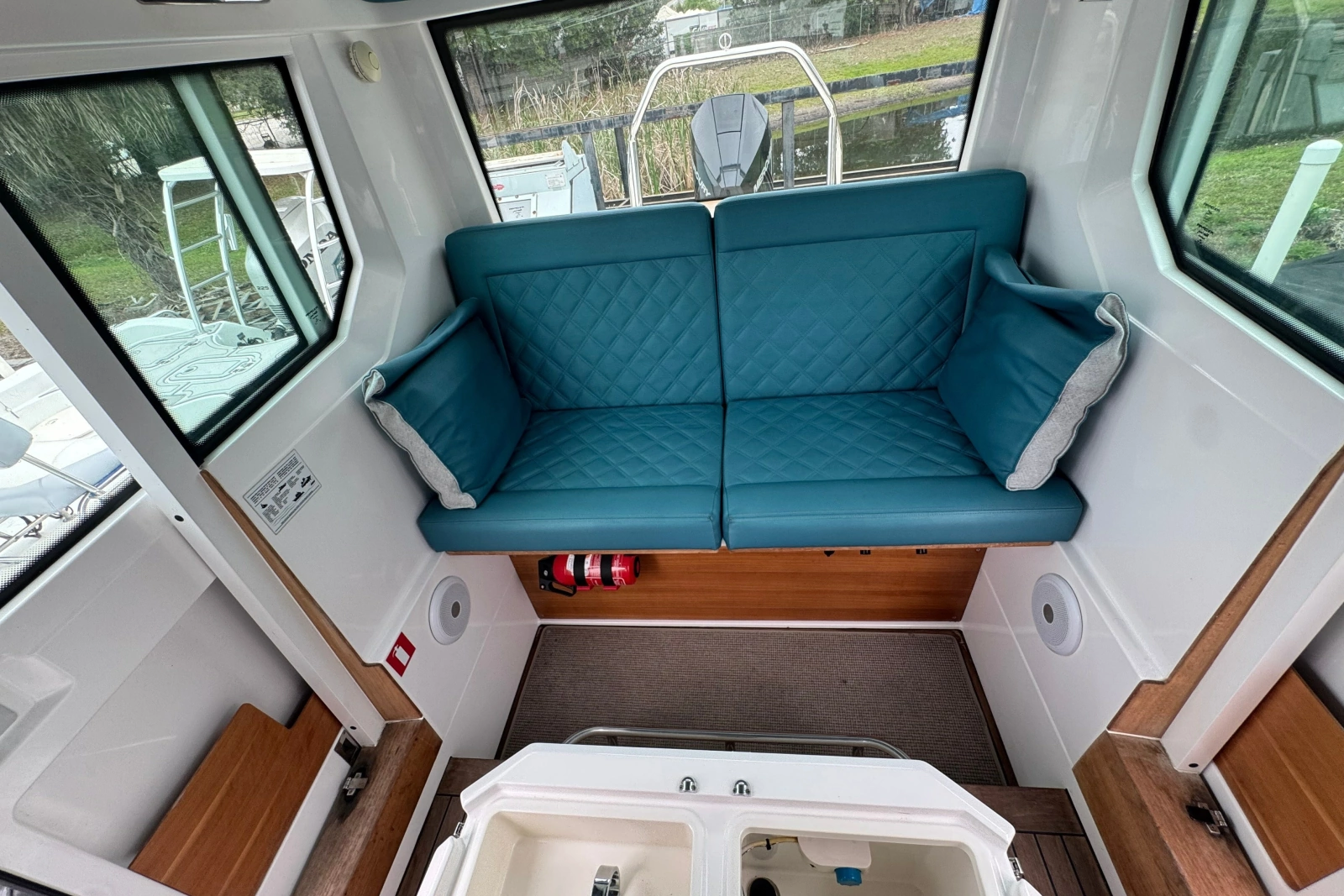 2020 Axopar 28 Cabin