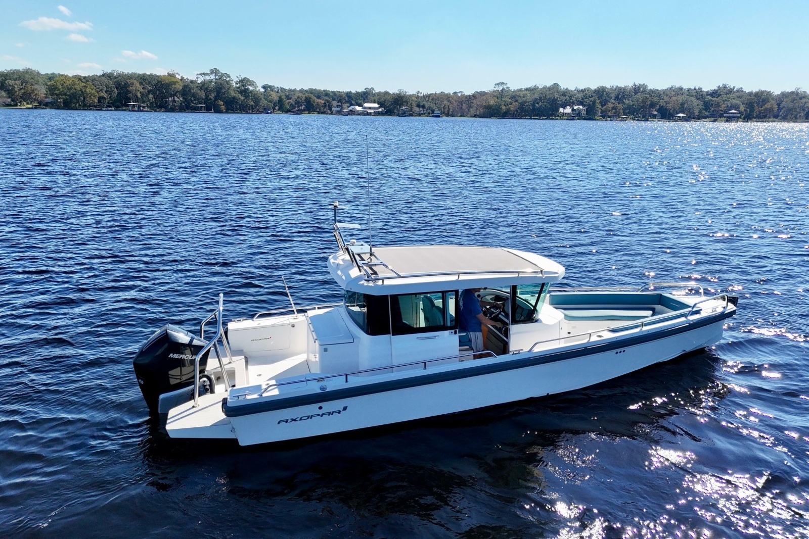 2020 Axopar 28 Cabin