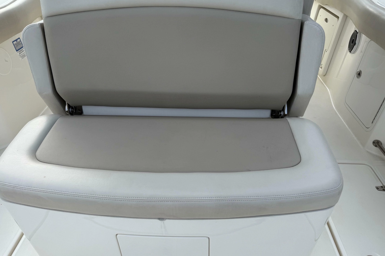 2020 Boston Whaler 330 Outrage