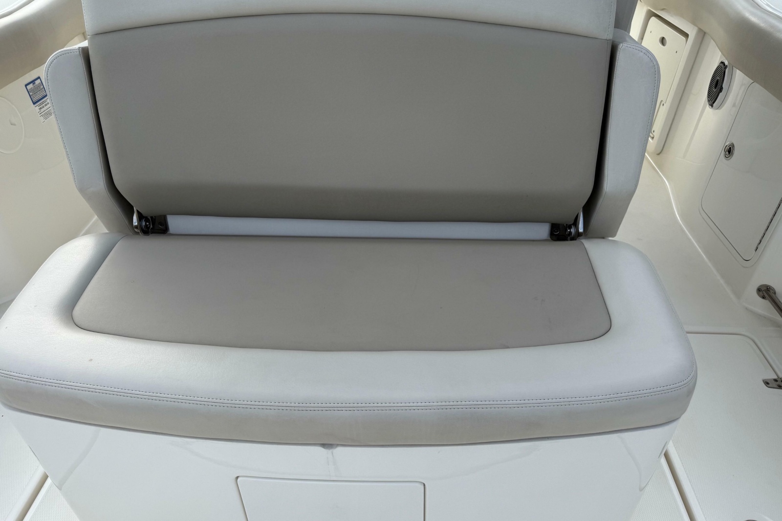 2020 Boston Whaler 330 Outrage