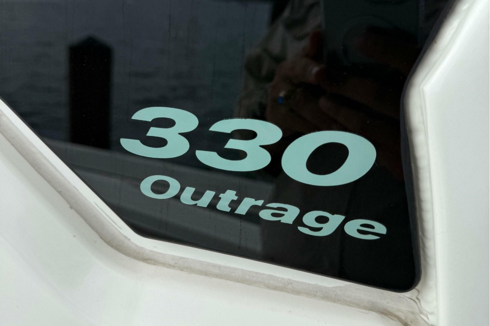 2020 Boston Whaler 330 Outrage