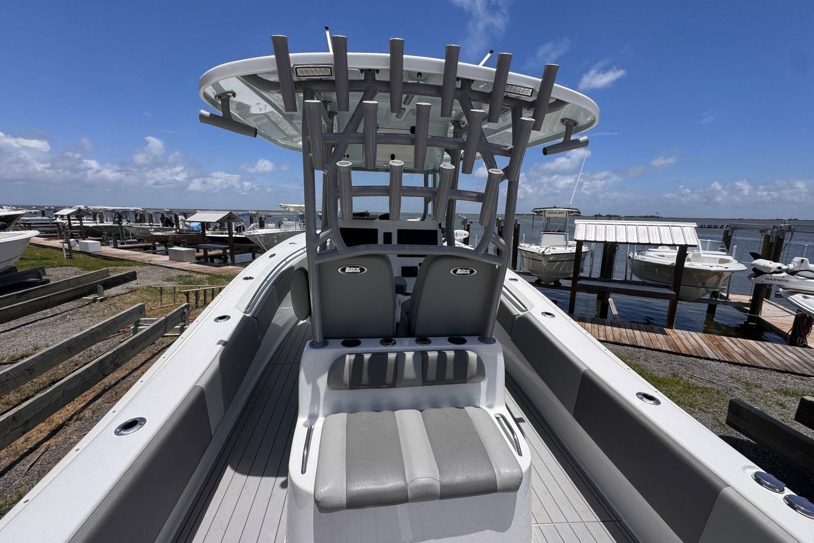 2020 Cape Horn 32XS