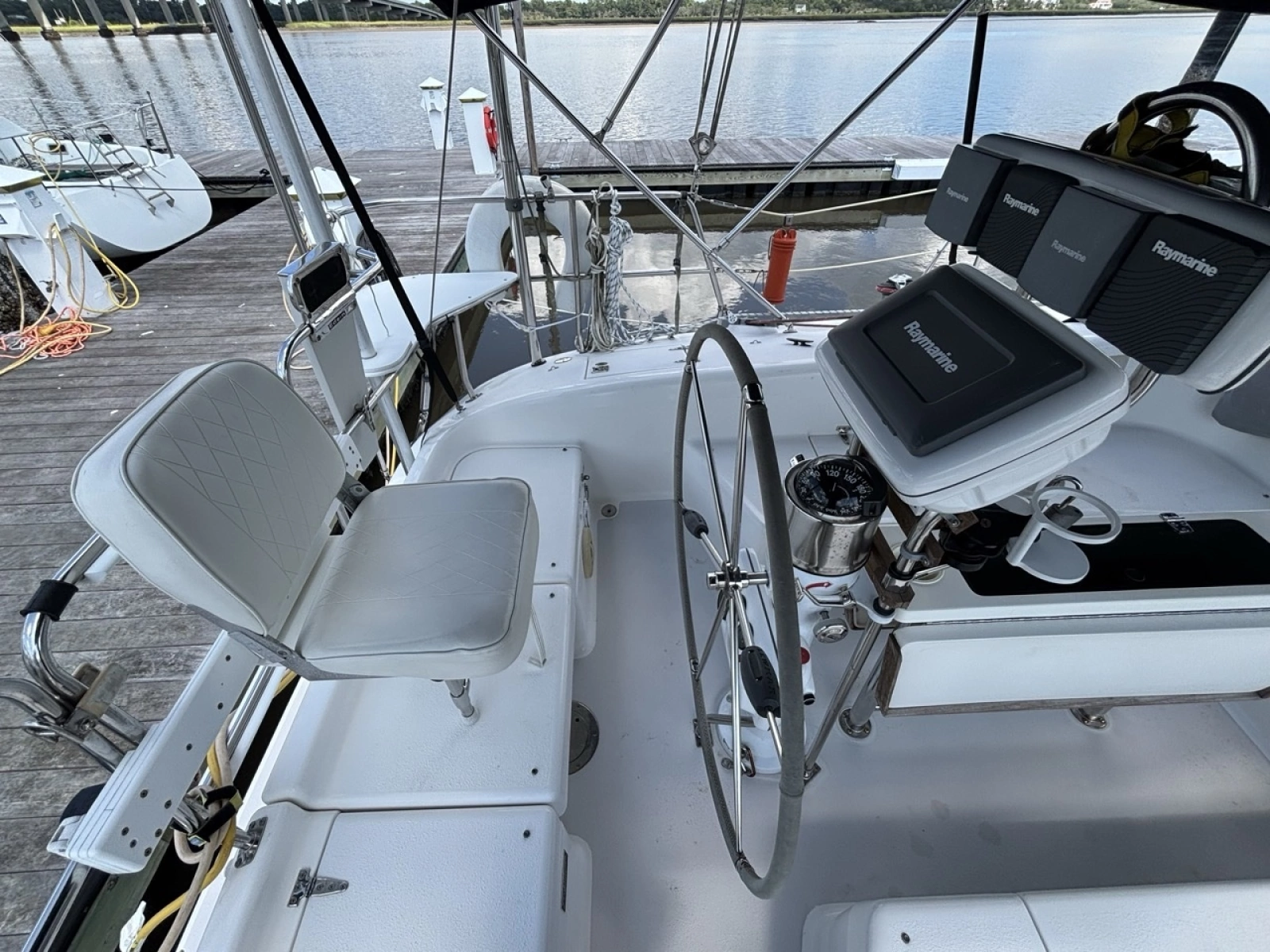 2002 Catalina 380