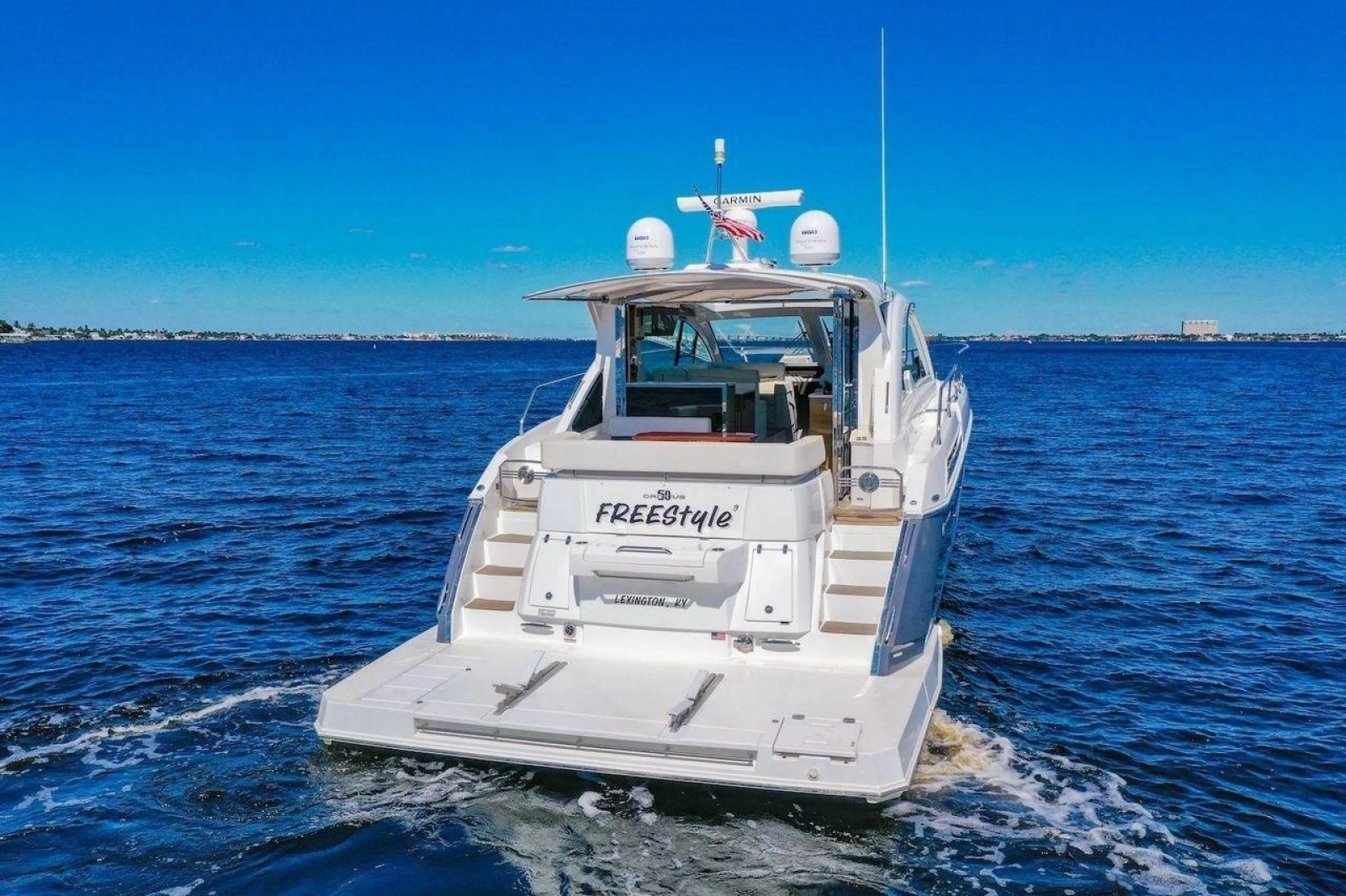 2020 Cruisers Yachts 50 Cantius
