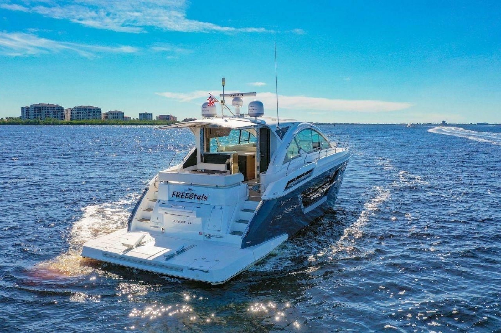 2020 Cruisers Yachts 50 Cantius