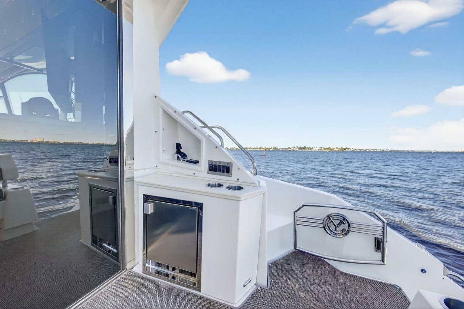 2020 Cruisers Yachts 50 Cantius