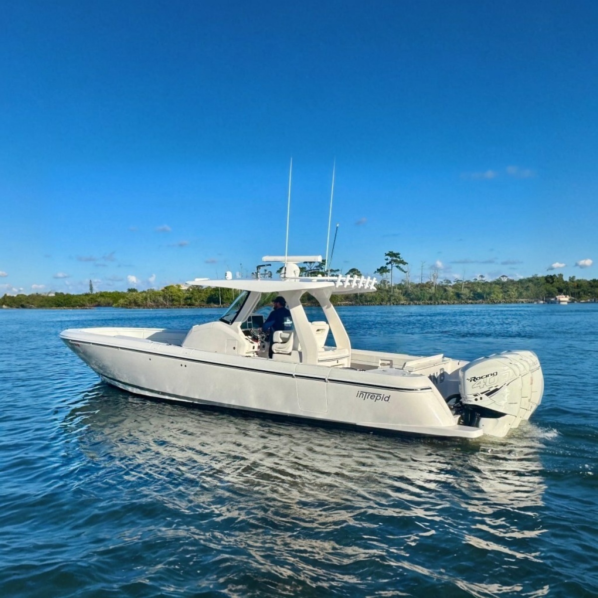 2020 Intrepid 375 Nomad SE