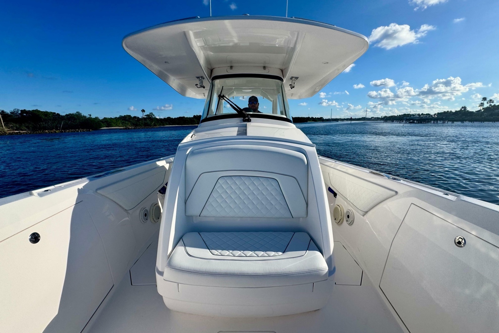 2020 Intrepid 375 Nomad SE