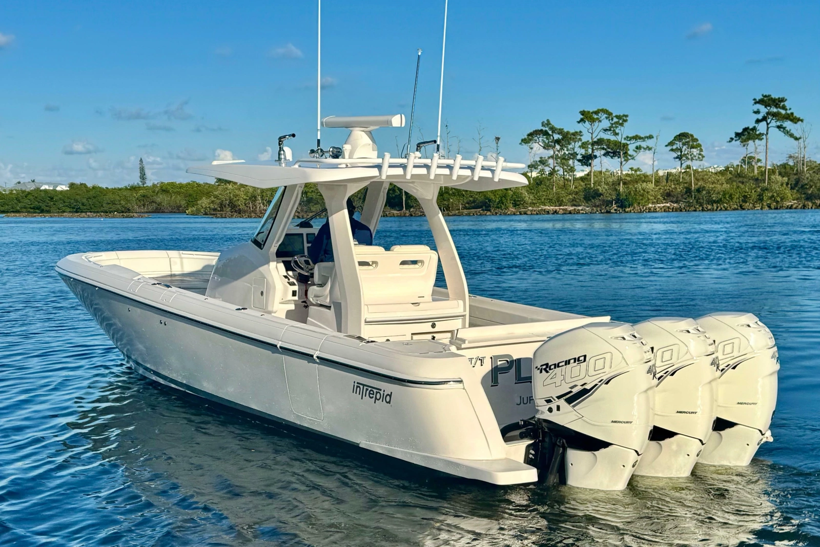 2020 Intrepid 375 Nomad SE