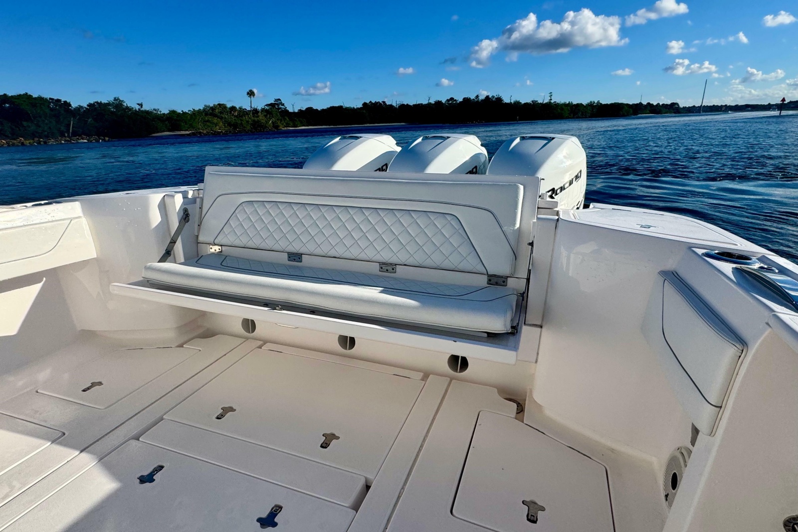 2020 Intrepid 375 Nomad SE