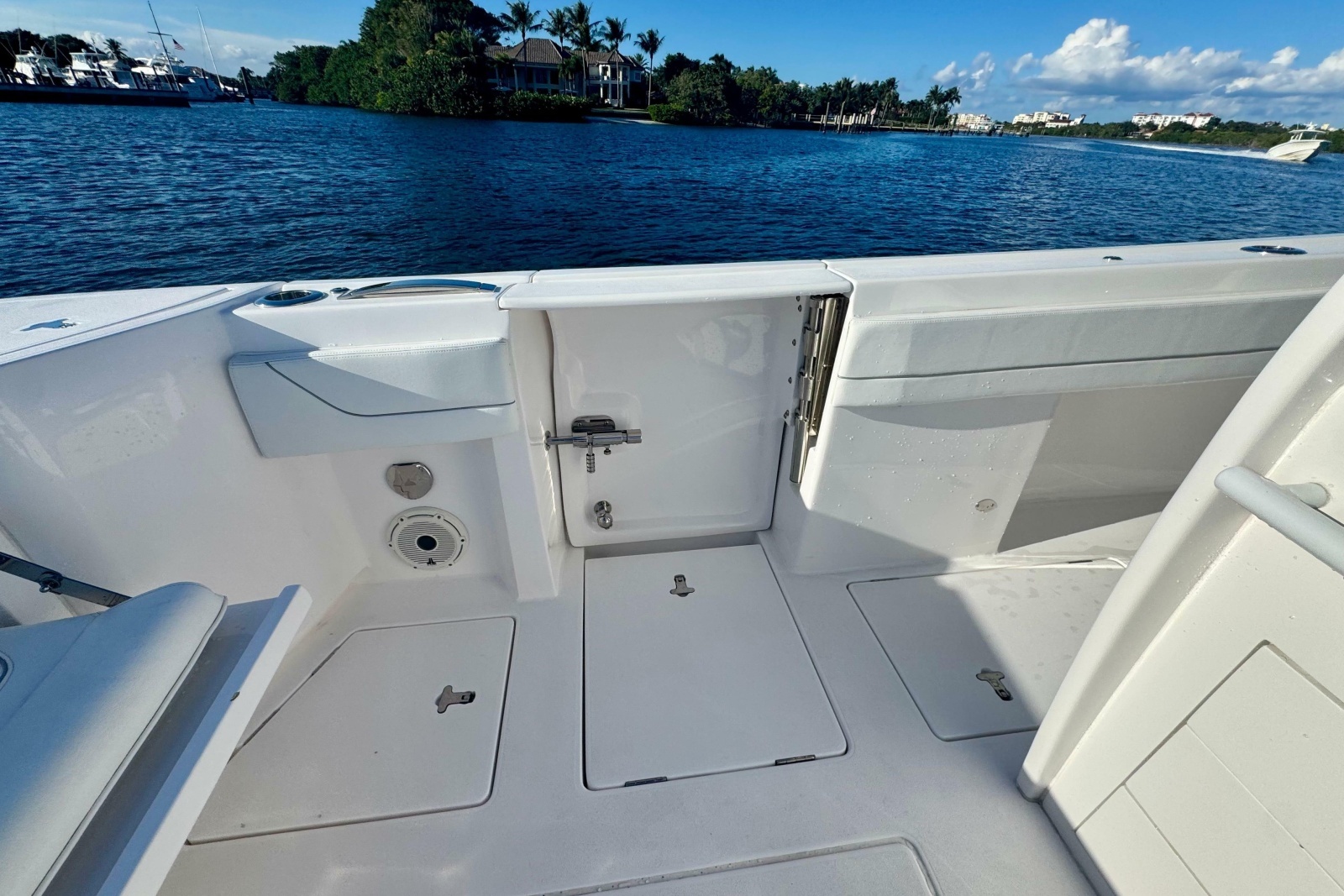 2020 Intrepid 375 Nomad SE