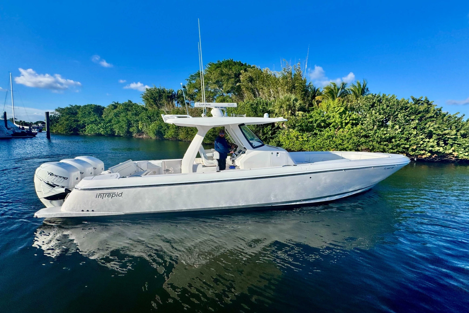 2020 Intrepid 375 Nomad SE