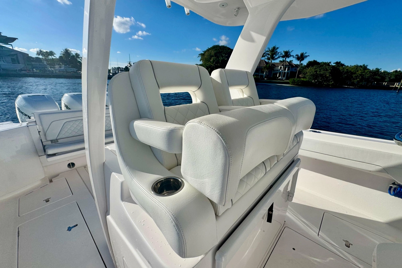 2020 Intrepid 375 Nomad SE