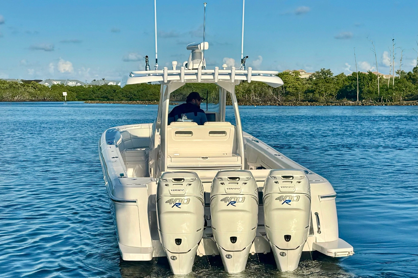 2020 Intrepid 375 Nomad SE