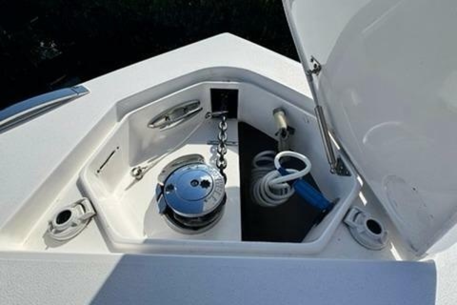 2020 Intrepid 375 Nomad SE