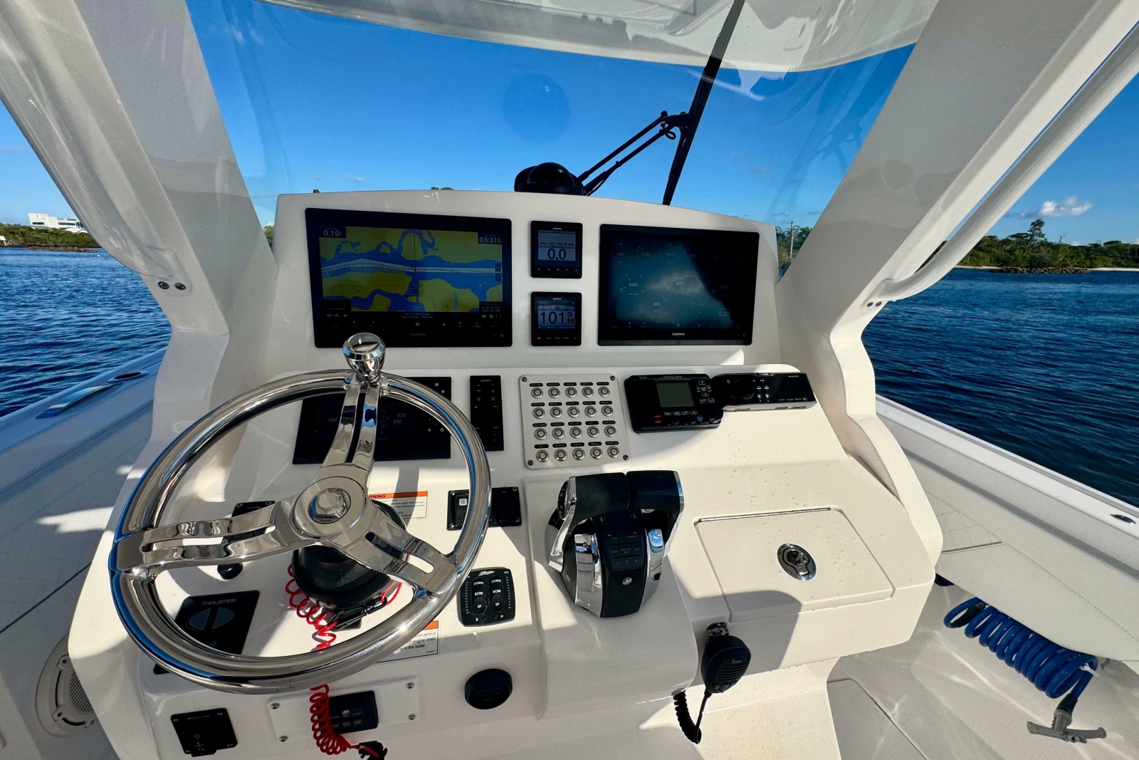 2020 Intrepid 375 Nomad SE